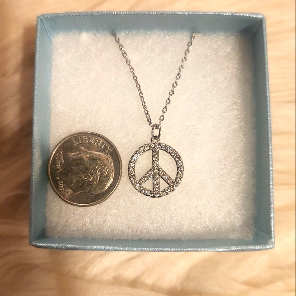 Touchstone Crystal "Make Peace" necklace - Picture 4 of 4